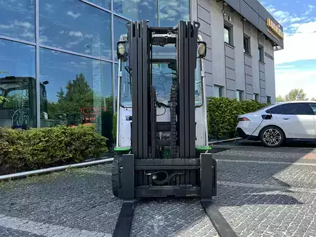 Chariots électriques à 4 roues 2016  Cesab B625 (7)