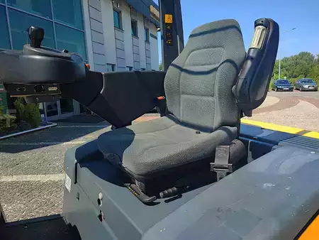 Carrelli per corridoi stretti 2020  Jungheinrich EFX 413 (10)