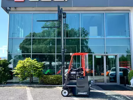 Empilhador Quatro caminhos 2021  Combilift C 3000 (3)