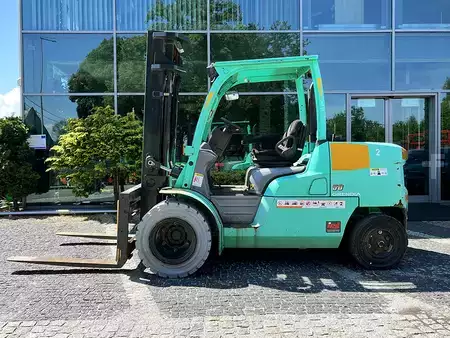 Empilhador diesel 2018  Mitsubishi FD50NT (2)