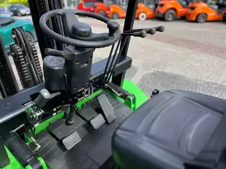 Ruwterreinheftrucks 2025  Lonking LG35DT Terrain (11)