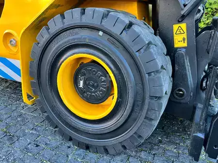 Ładowarki teleskopowe 2020  JCB 30-19E electric TLT (15)