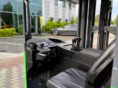 Reachtrucks 2026  Lonking CQD20N (18)