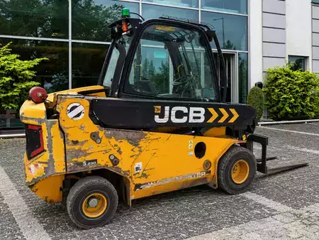 Manipulador fijo 2022  JCB 35-230D (2)