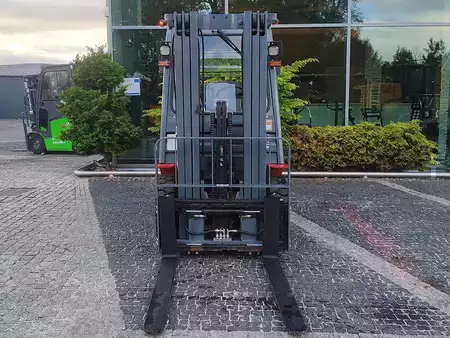 Carretilla elevadora GLP 2024  JAC CPQYD25 (4)