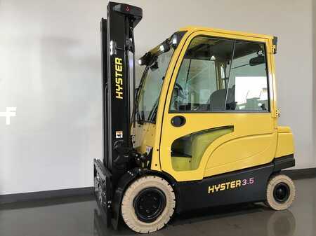 Chariots électriques à 4 roues 2024  Hyster J3.5XN (1)