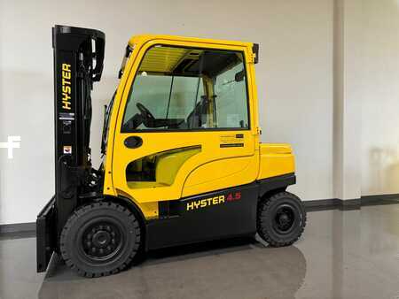 Elektromos 4 kerekű 2016  Hyster J4.5XN (1)