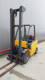 Propane Forklifts 2000  Jungheinrich TFG 25BK (3) 
