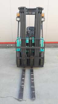 Diesel Forklifts 2011  Maximal FD18T (2) 