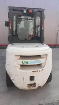 Diesel Forklifts 2017  Unicarriers DX50 (2) 