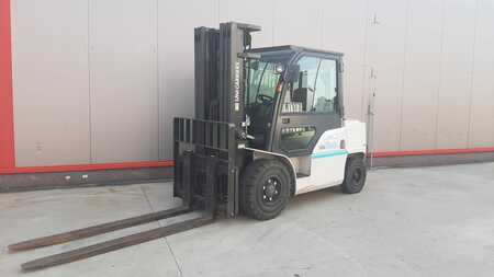 Diesel Forklifts 2017  Unicarriers DX50 (3) 