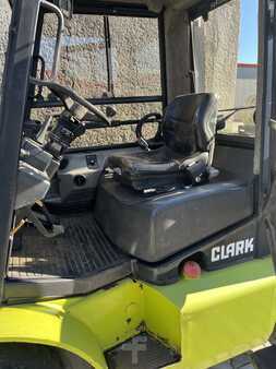 Gas truck 2003  Clark CGP 45 (3)