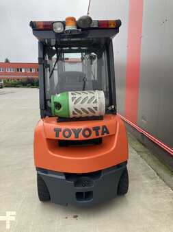 LPG heftrucks 2015  Toyota 06-8FG25F (3)