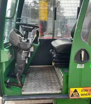 Chariots multidirectionnels 2011  Combilift C6000 SL (4)