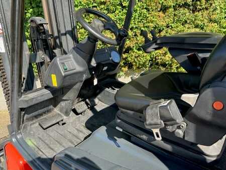 Carrelli elettrici 4 ruote 2001  Linde E30/600 Batterie 2019 (4)
