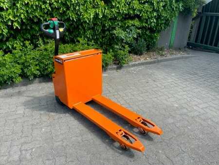 Electric Pallet Trucks 2019  Doosan LEDH18 (2)