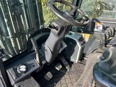 Carretilla elevadora diésel 2020  Doosan D35C-7 (4)