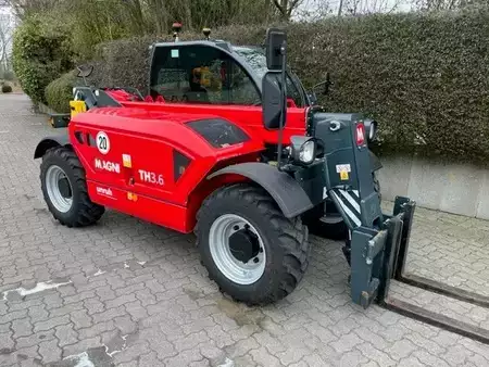 Sollevatori telescopici rigidi 2025  Magni TH3.6 (6)