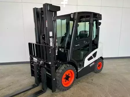 Dízel targoncák 2025  Bobcat D30S-9 (1)