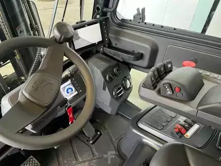 Dízel targoncák 2025  Bobcat D30S-9 (4)