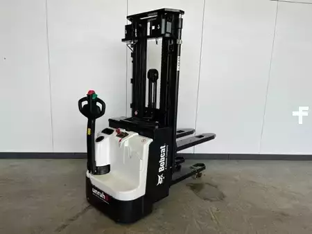 Pinontavaunu 2025  Bobcat BSL16-NI (1)