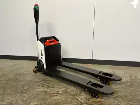 Transpalettes électriques 2025  Bobcat LPM15N (3)