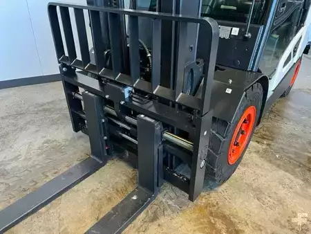 Diesel truck 2025  Bobcat D50SC-9 (2)