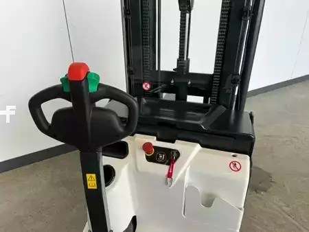 Pinontavaunu 2025  Bobcat BSL16-NI (2)