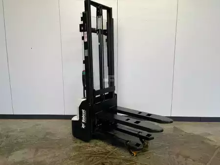 Stoccatori 2025  Bobcat LSM12-7I (3)