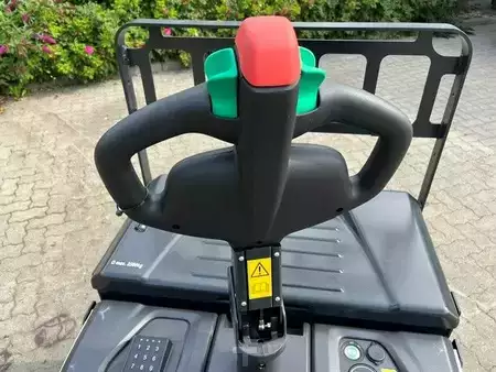 Nízkozdvižný vozík 2025  Bobcat BPR25N (3)