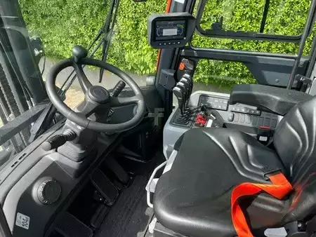 Dieselový VZV 2026  Bobcat D70S-9 (4)