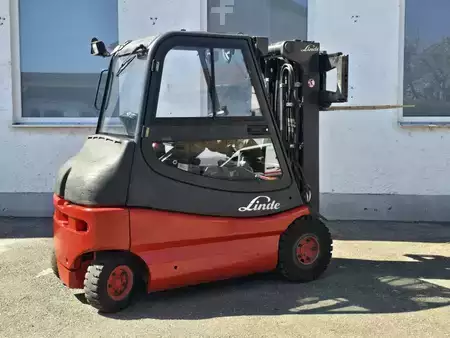 Elektro 4 Rad 2008  Linde E25/02 (2)