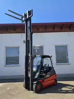 Elektro 4 Rad 2008  Linde E25/02 (4)