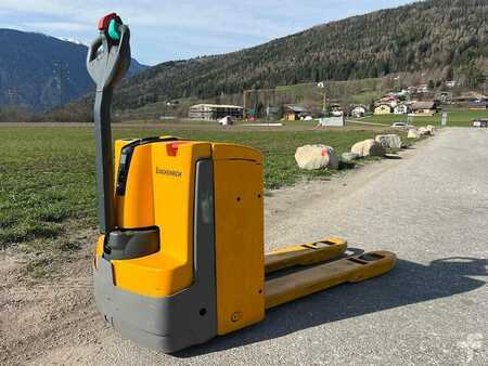 Electric Pallet Trucks 2017  Jungheinrich EJE 116i (1) 