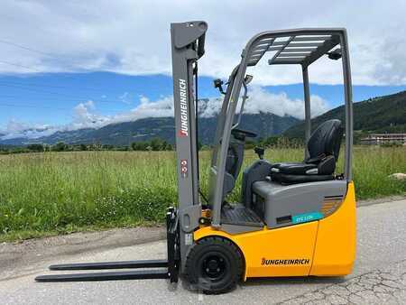 Electric - 3 wheels 2022  Jungheinrich EFG 110k - 500DZ (2)