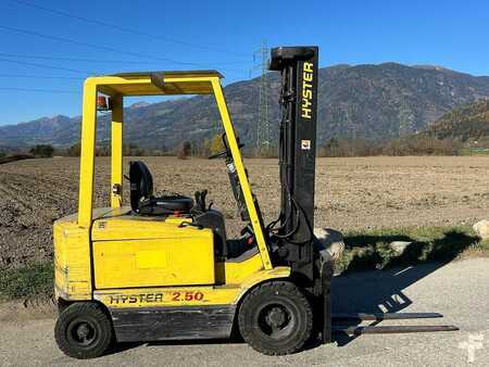 Carrelli elettrici 4 ruote 1999  Hyster J2.50XM-717 - 5500mm (5)