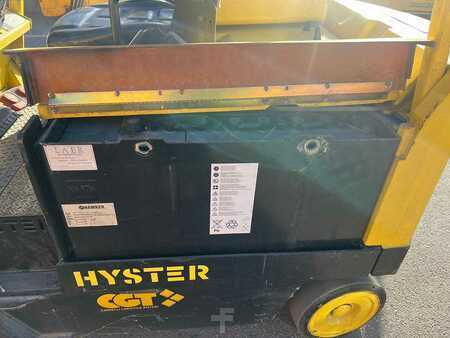 Carrelli elettrici 4 ruote 1999  Hyster E4.00XL - 5550mm (9)