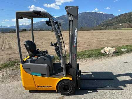 Elektro 3 Rad 2022  Jungheinrich EFG 110k - 500DZ (5)