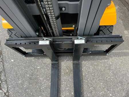 Elektro 3 Rad 2022  Jungheinrich EFG 110k - 500DZ (8)