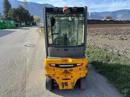 Eléctrica de 4 ruedas 2018  Jungheinrich EFG 316k - 440DZ (3)