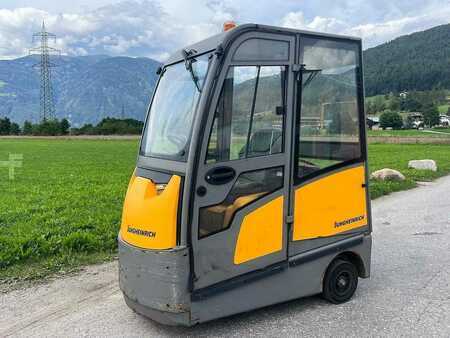 Schlepper 2018  Jungheinrich EZS 590 (1)
