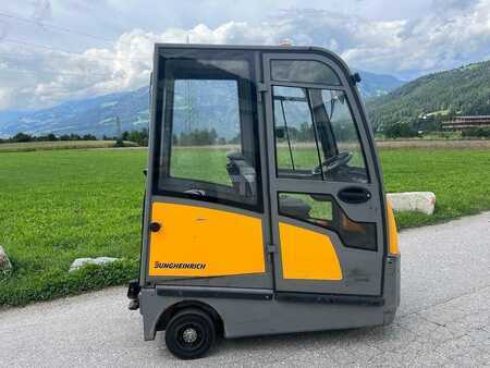 Schlepper 2018  Jungheinrich EZS 590 (5)