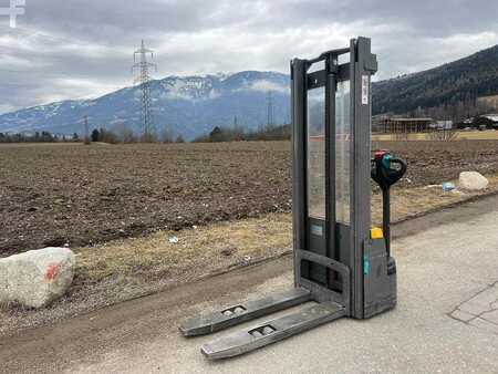 Pallet Stackers 2018  Jungheinrich EJC M10 - 330ZT (4)