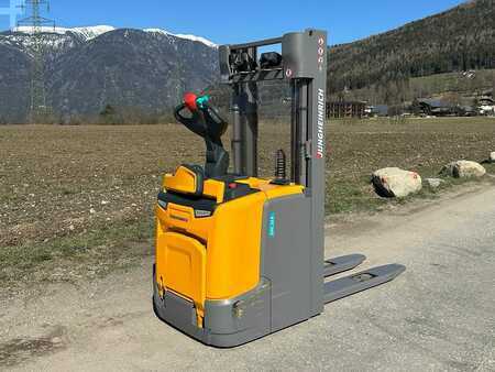 Stoccatori uomo a piedi 2023  Jungheinrich ERC 214 - 409DZ (1)