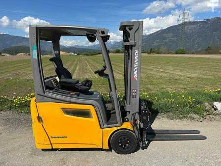 Carrelli elettrici 3 ruote 2017  Jungheinrich EFG 216k - 464DZ (5)