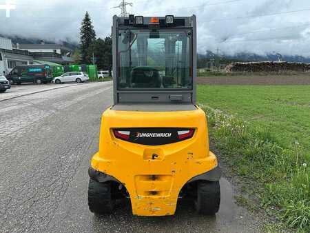 Carrelli elettrici 4 ruote 2021  Jungheinrich EFG S40 - 330ZT (3)