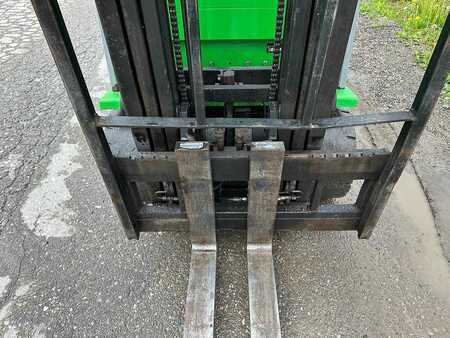 Carrelli elettrici 4 ruote 2008  Cesab CENTAURO 200L - 5600TX (6)