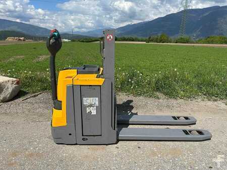 Magasemelésű béka 2020  Jungheinrich EJD 220 - 166ZT (2)