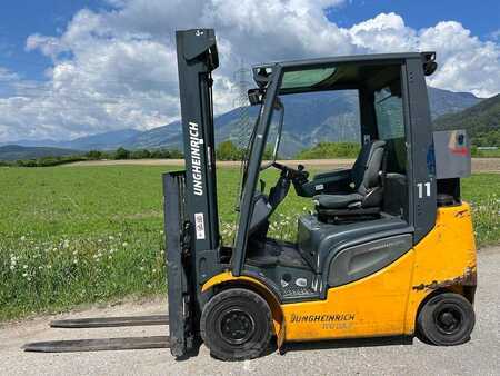Empilhador a gás 2014  Jungheinrich TFG 320s - 380ZT (2)
