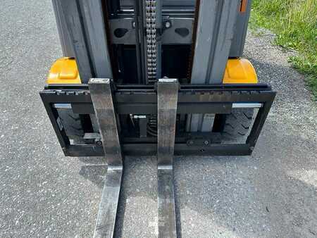 Carrelli elettrici 3 ruote 2021  Jungheinrich EFG 216k - 464DZ (6)
